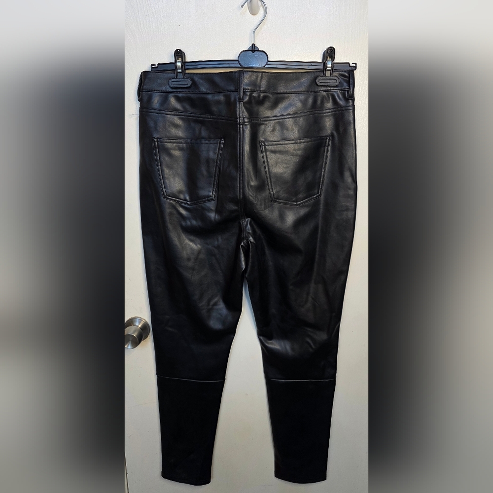 7 For All Mankind Black Vegan Leather Skinny Pants - Picture 2 of 15